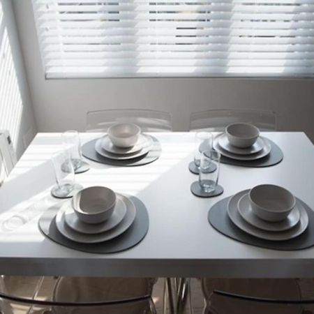 Beautiful, Spacious 1 Bed Flat Brentwood Exterior photo
